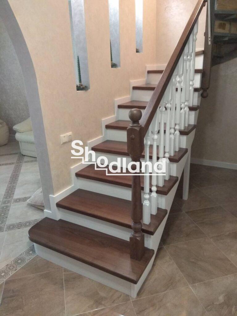 Сходи з дерева